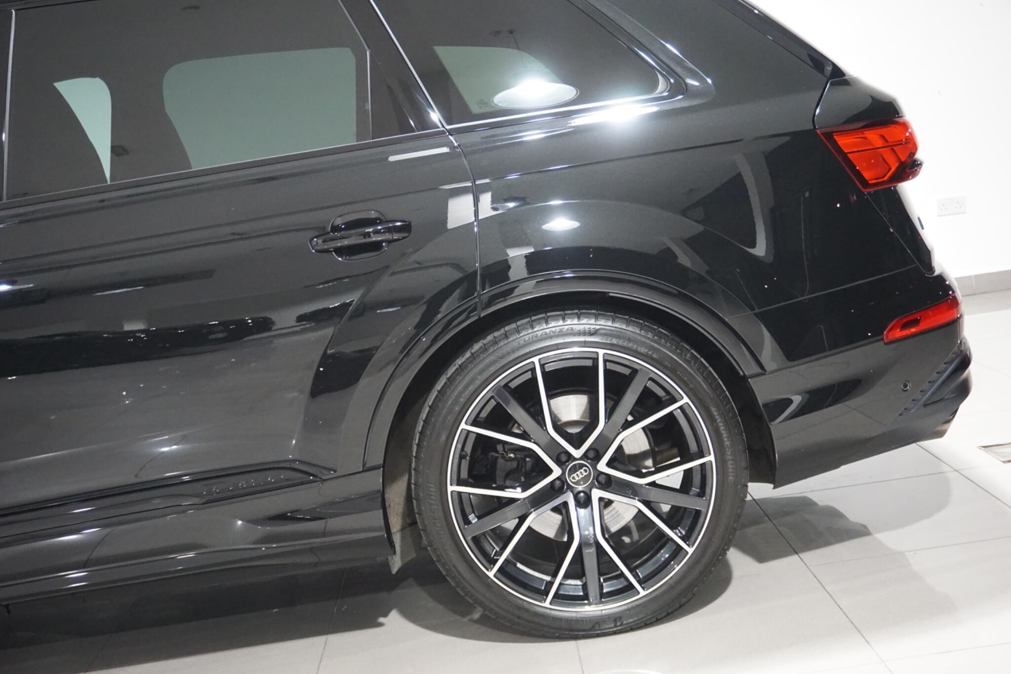 Audi SQ7 4.0 TFSI V8 Black Edition SUV 5dr Petrol Tiptronic quattro Euro 6 (s/s) (507 ps)